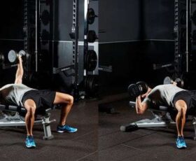 Exercício supino com halteres