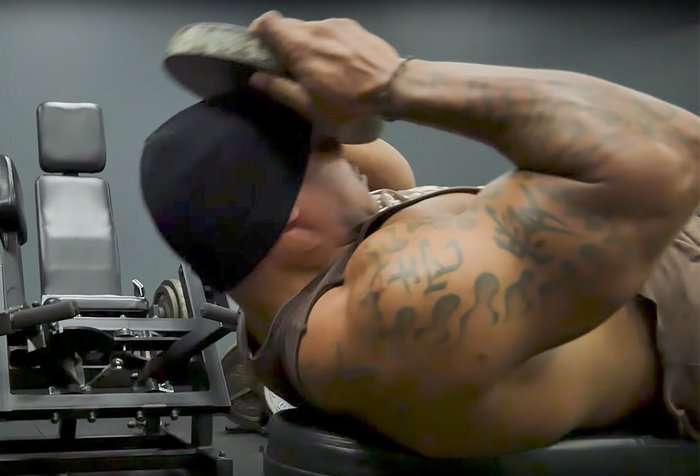 flexão de pescoço