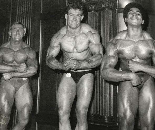 dorian yates competindo no inicio da sua carreira